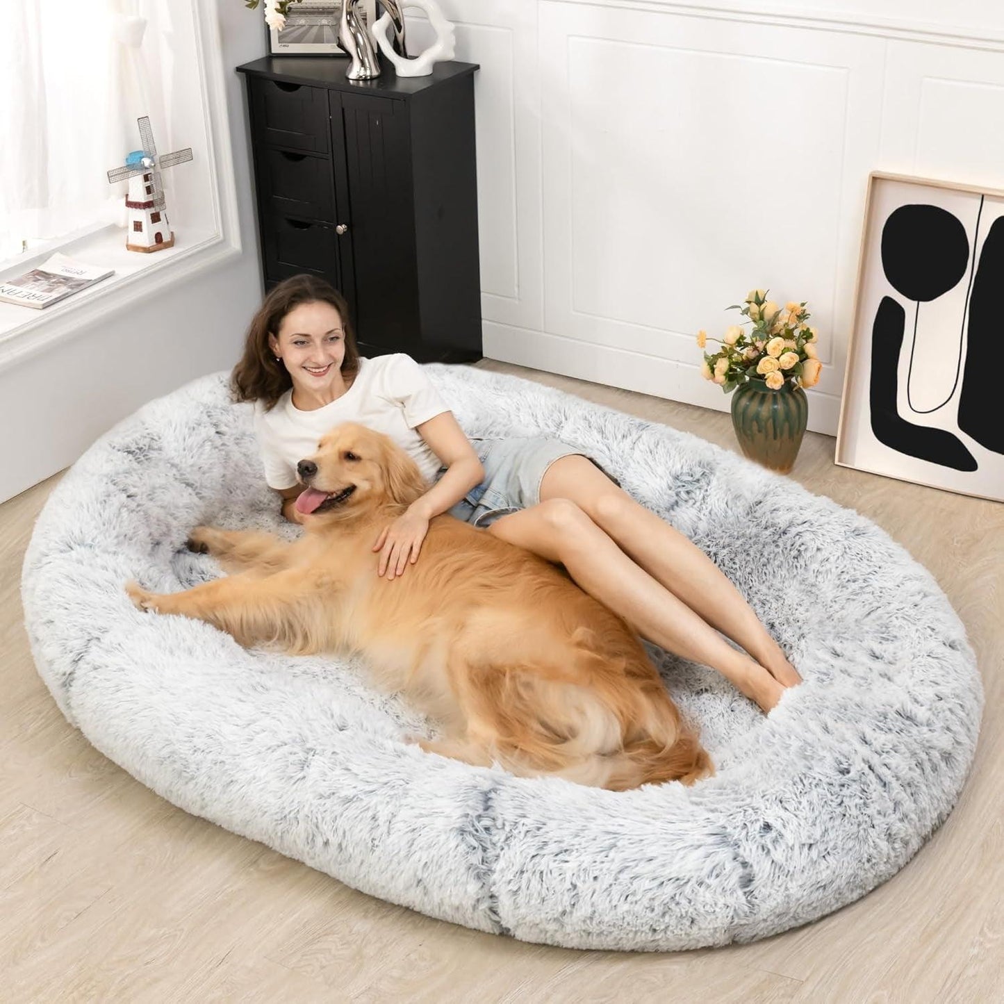 "Giant Washable Faux Fur Dog Bed - Grey White" - Happy Tails and Purrs